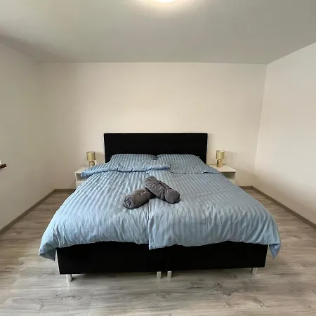 Apartamento Golden Prague 78 Vestec (Prague-West)