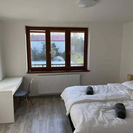 Golden Prague 78 Апартаменты Вестец