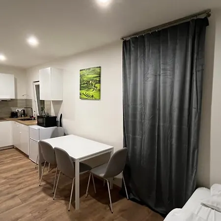 Golden Prague 78 * Vestec (Prague-West)